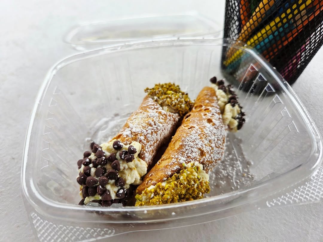 Cannolis